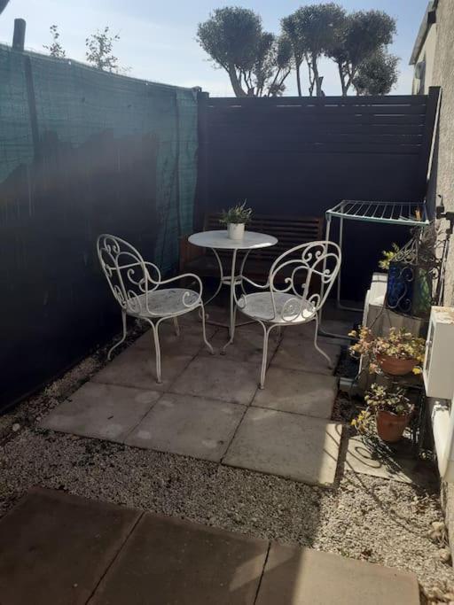 Studio- Terrasse -Place De Parking Prive Marseille Kültér fotó